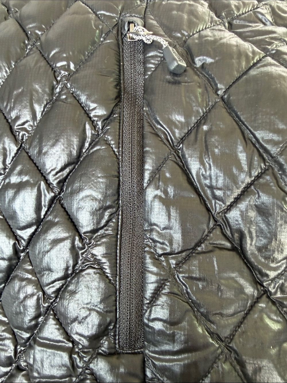 The North Face ThermoBall Quilted Vest Women’s M Black Pink Ribbon Full Zip - Picture 7 of 12